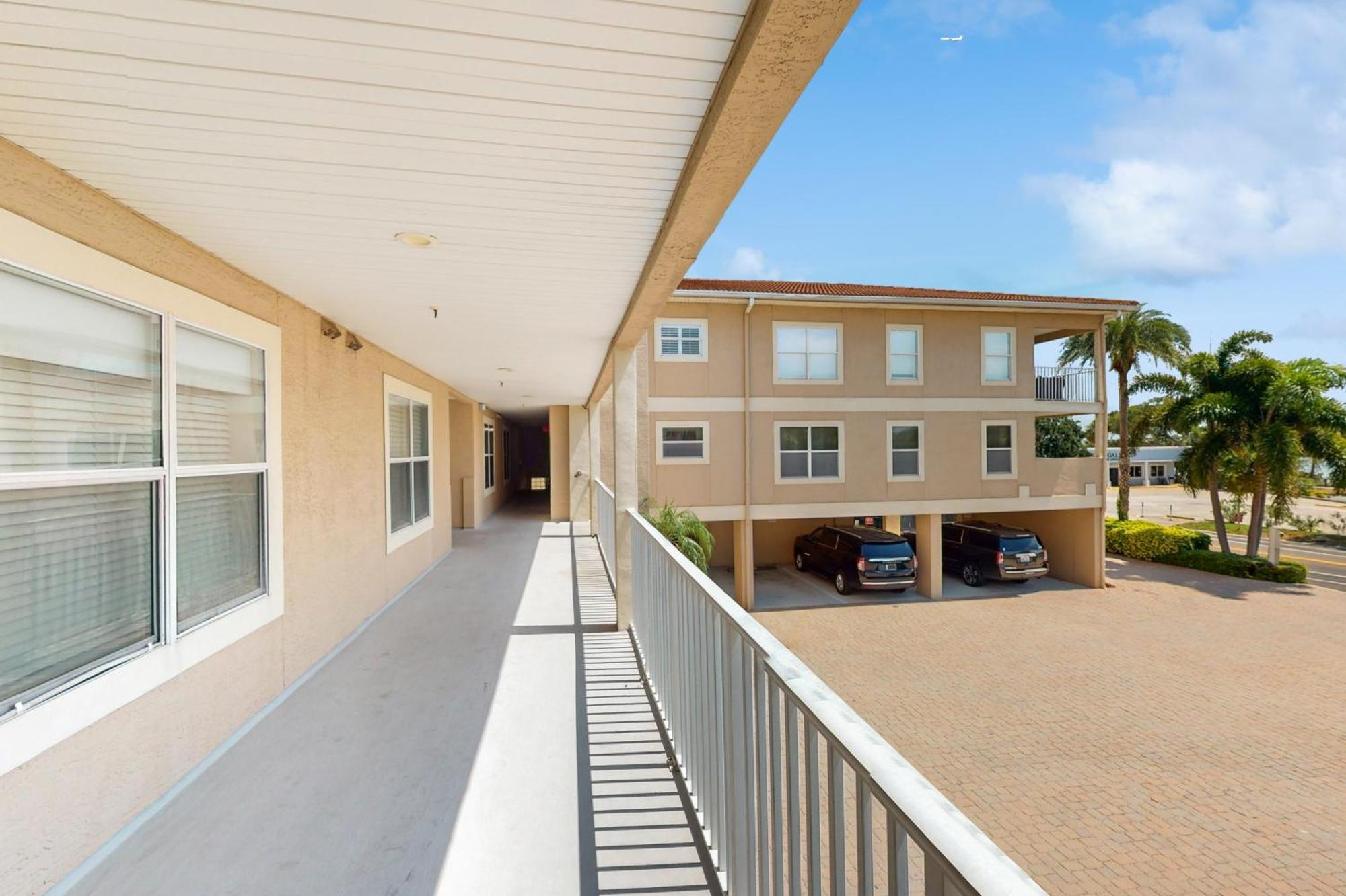 Oceanside 201 Apartment Clearwater Beach Exterior photo